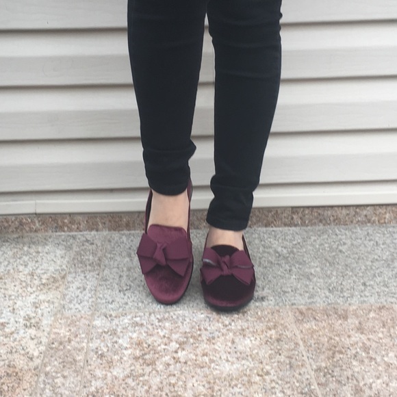 NWT Burgundy velvet loafers - Picture 2 of 4
